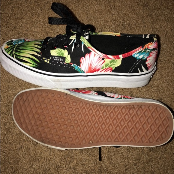 vans - Picture 2 of 4